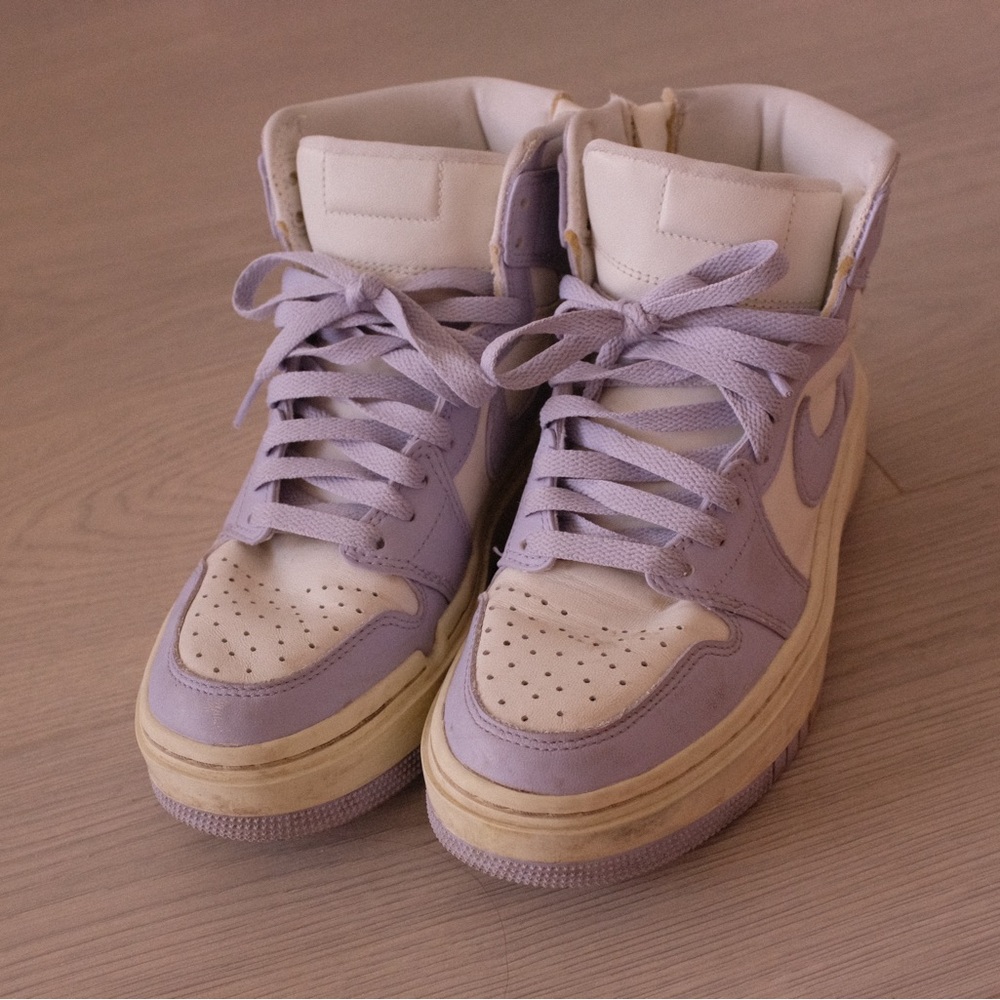 Nike Women's High-Top Sneakers in Lavender and Cream